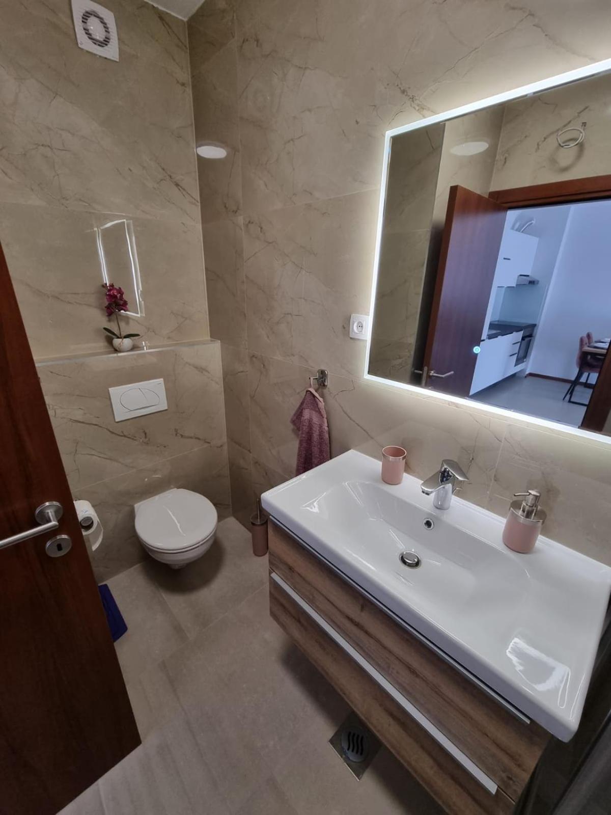 Royal Apartment Salona Klis Eksteriør billede